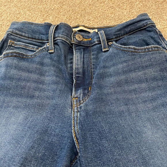 Levi’s 724 High rise straight crop jeans. Size 28. - Picture 4 of 9